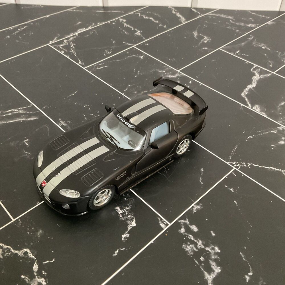 Kinsmart Dodge Viper KT 5039 collectible car